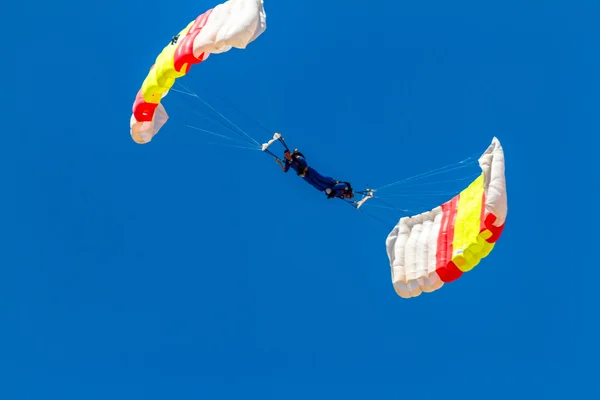 Parachutist of the PAPEA in Albacete — Stock Photo, Image