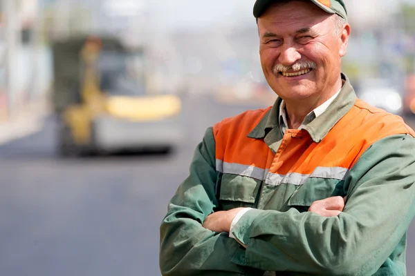 Portre mutlu yol işçisi — Stok fotoğraf