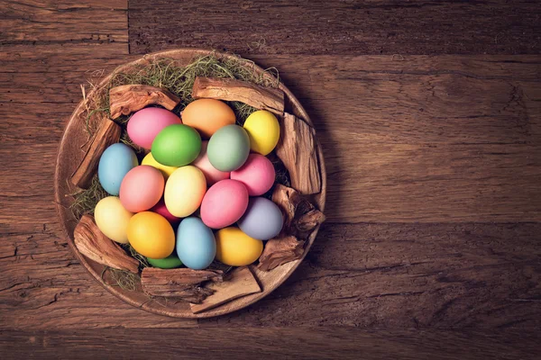 Coloridos huevos de Pascua — Foto de Stock