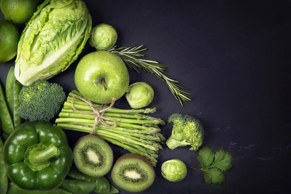 Verduras y frutas saludables verdes — Foto de Stock