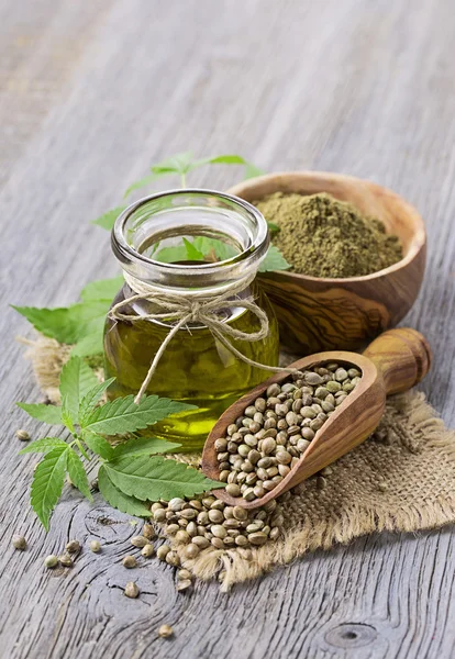 Hemp oil n a glass jar — Stock Photo, Image