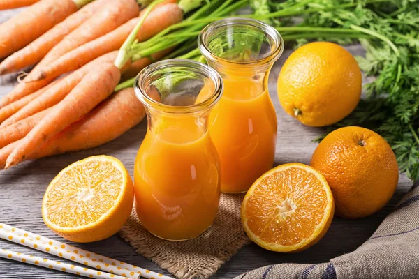 Sumo de laranja de cenoura — Fotografia de Stock