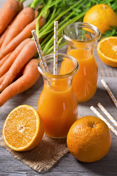 Sumo de laranja de cenoura — Fotografia de Stock