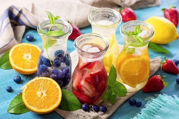 Boissons de fruits d'été — Photo