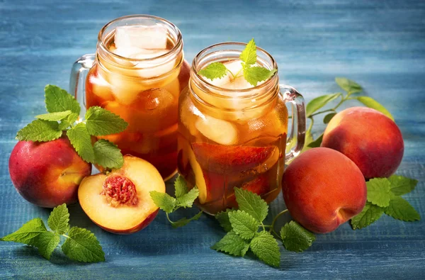 Peach iced tea — Stock Photo, Image