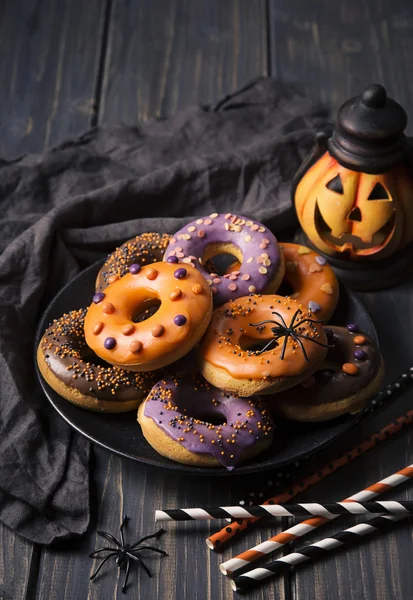 Halloween donuts voor partij — Stockfoto