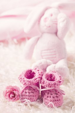 Pembe bebek tığ işi patik