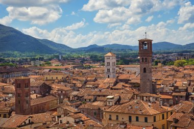 Lucca.