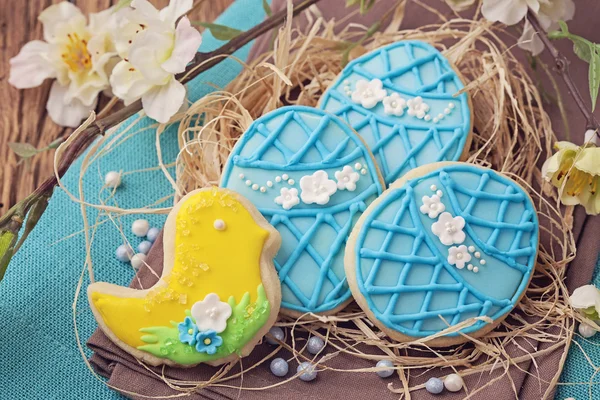 Kleurrijke Pasen cookies — Stockfoto