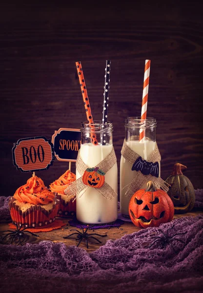 Хэллоуин кексы для вечеринки — стоковое фото