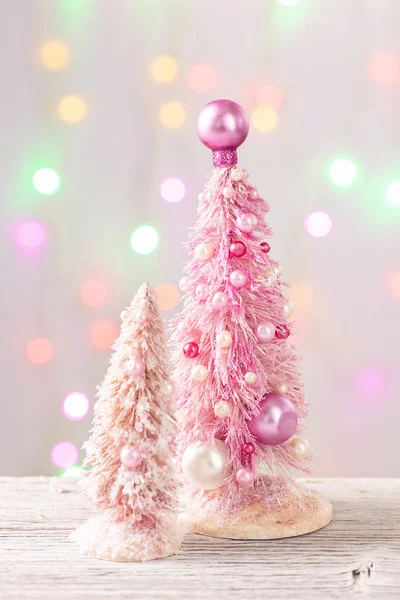 Pastel gekleurde kerstbomen — Stockfoto