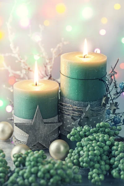 Groene Kerst kaarsen — Stockfoto