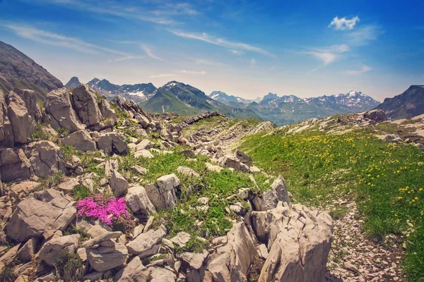 Paisagem de montanhas em Vorarlberg — Fotografia de Stock