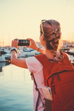 genç güzel kız bir fotoğraf çekimi