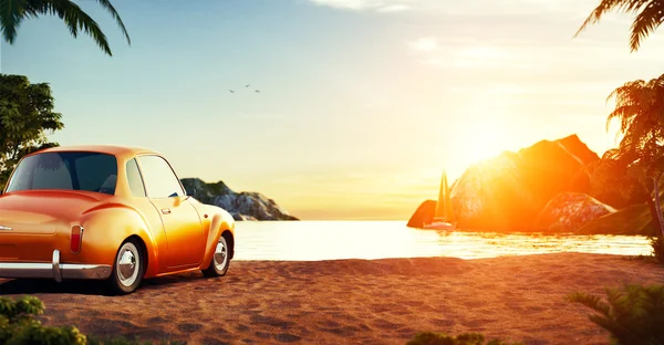 Coche retro en una playa — Foto de Stock