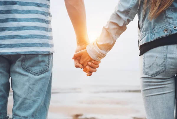 Pareja joven enamorada —  Fotos de Stock