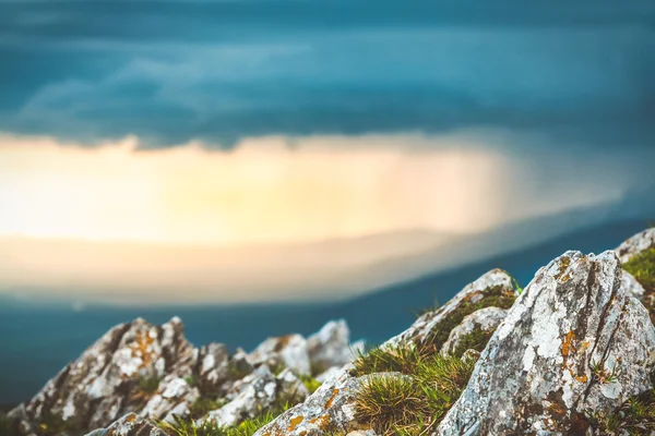 Regen in de bergen — Stockfoto