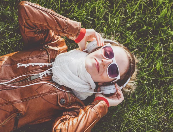 Mujer joven — Foto de Stock