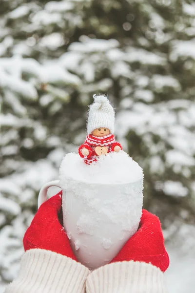 Woman in red gloves — Stock Photo, Image