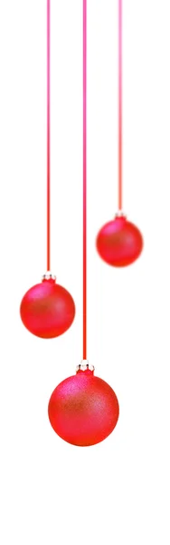 Рождественские шары с ленточками на белом фоне — стоковое фото