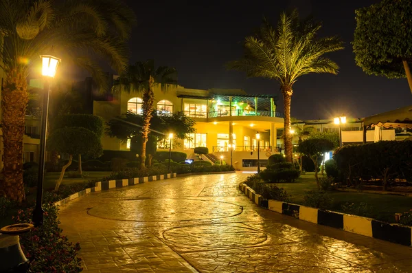 Hotel noturno no Egito — Fotografia de Stock