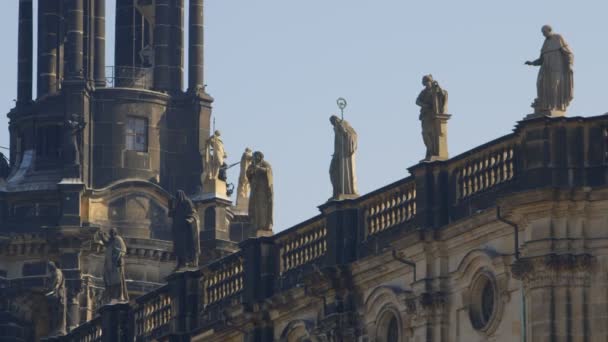 Drážďanská katedrála Nejsvětější Trojice neboli Hofkirche Kathedrale Sanctissimae Trinitatis v Drážďanech Německo — Stock video