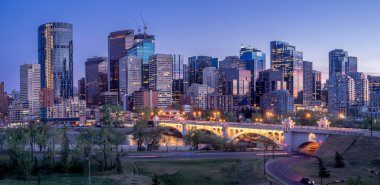 Calgary manzarası ile yay Rive