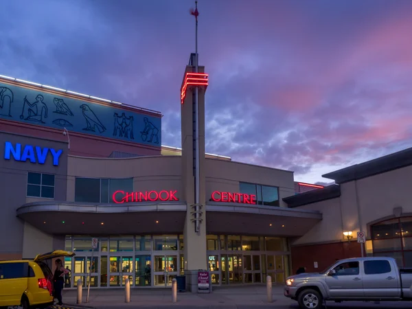 Gün batımında Chinook Merkezi alışveriş merkezi — Stok fotoğraf