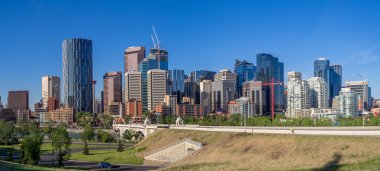 Calgary manzarası bow Nehri boyunca 