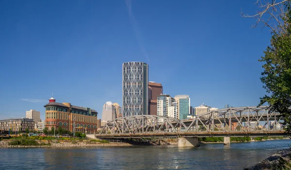 Calgary skyline from the East Village — Stock Photo, Image