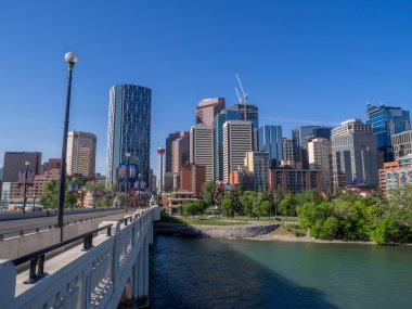 Calgary manzarası güzel bahar gününde