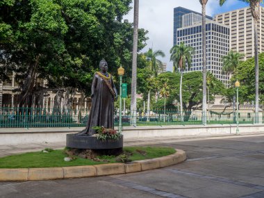  Kraliçe Lili'uokalani Heykeli 