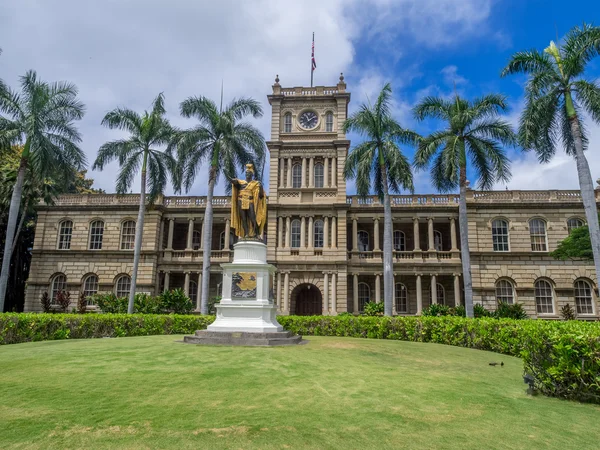 Estátua Rei Kamehameha I em Honolulu, Havaí — Fotografia de Stock