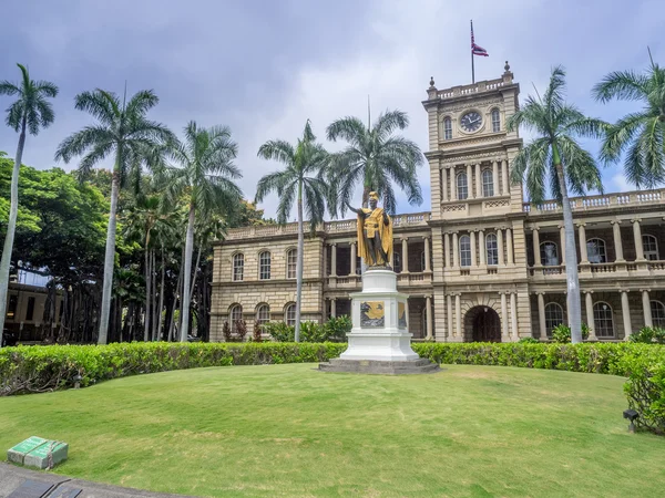 Statua Re Kamehameha I a Honolulu, Hawaii — Foto Stock