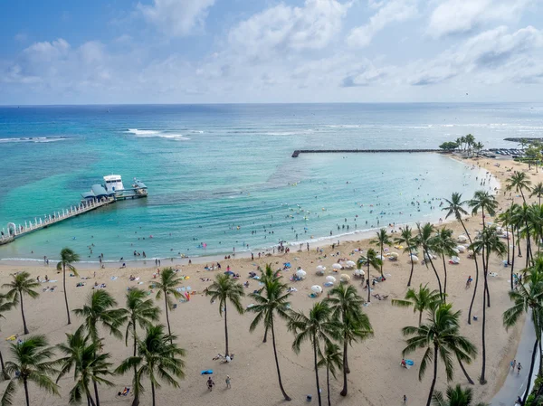 Slavná pláž Waikiki — Stock fotografie