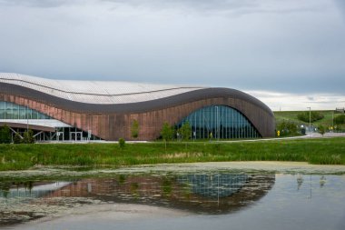 Calgary, Aberta - 6 Haziran 2020: Rocky Ridge, Royal Oak 'taki YMCA dinlenme merkezi.