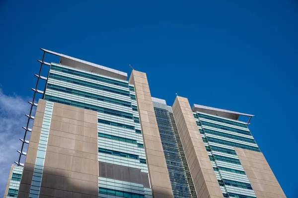 Patrząc Calgary Courts Centre — Zdjęcie stockowe