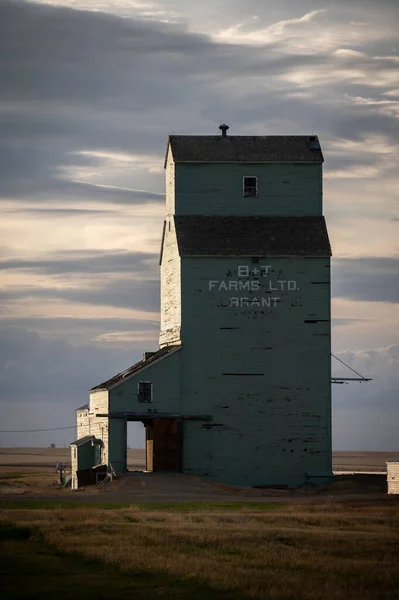 Brant Alberta Mei 2021 Brant Oude Alberta Tarwezwembad Graanlift — Stockfoto