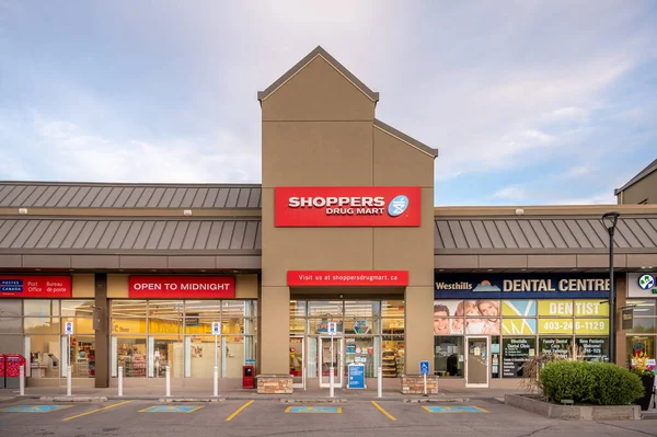 Calgary Alberta Mayo 2021 Fachada Exterior Una Farmacia Shoppers Calgary — Foto de Stock