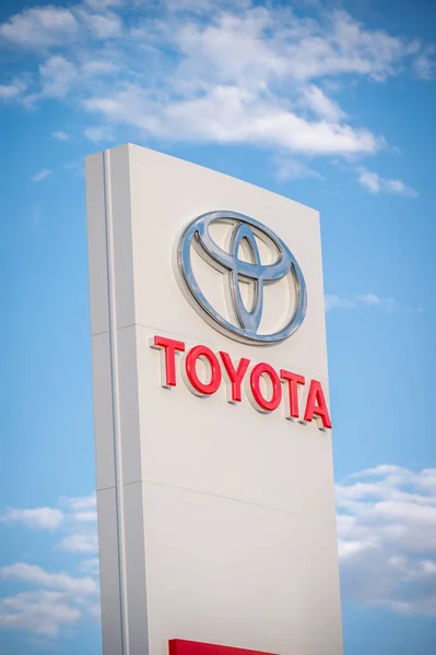 Calgary Alberta June 2021 Toyota Logo Panel Toyota Motor Corporation — Φωτογραφία Αρχείου