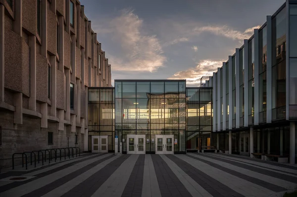 Calgary Alberta Junho 2021 Exterior Escola Engenharia Schulich Universidade Calgary — Fotografia de Stock