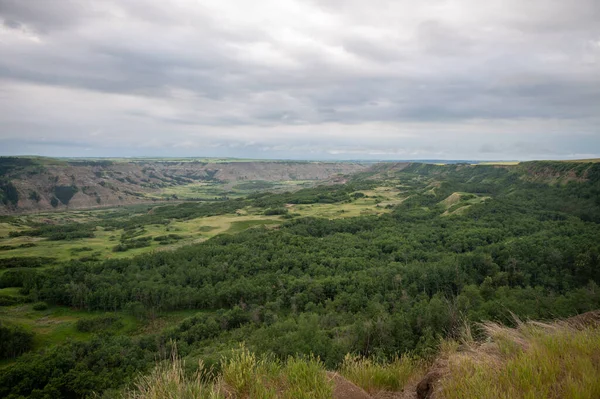 Visa Dry Island Buffalo Jump Traditionell Plats För Den Inhemska — Stockfoto