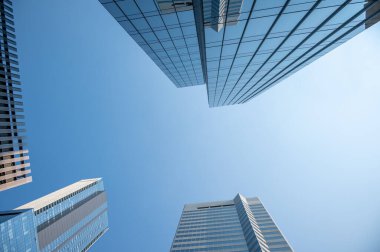 Edmonton, Alberta - 30 Temmuz 2021 Edmonton 'un şehir merkezindeki ofis binalarının manzarası yükseldi.