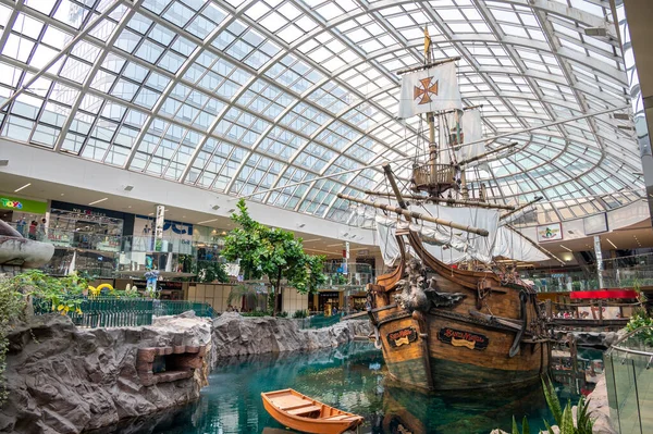 West Edmonton Mall Pictures West Edmonton Mall Stock Photos Images Depositphotos