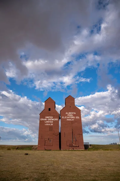 Rowley Alberta Września 2021 Historyczne Windy Zbożowe Mieście Widmo Rowley — Zdjęcie stockowe