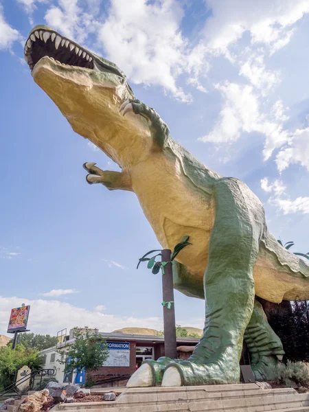 World's largest dinosaur statue — 图库照片