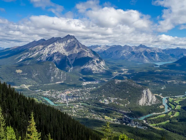 Visa från Sulphur Mountain — Stockfoto