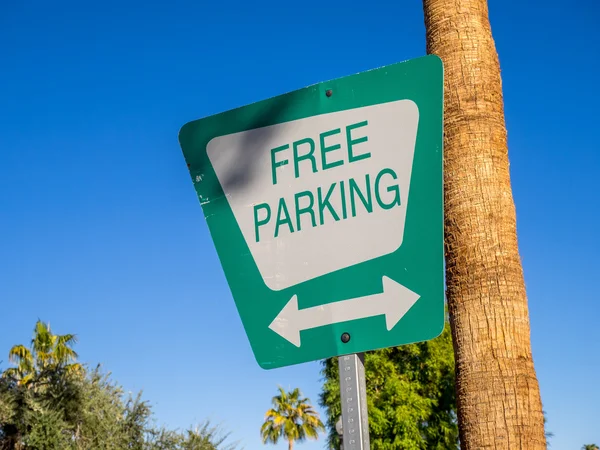 Free parking sign — Stock Photo, Image