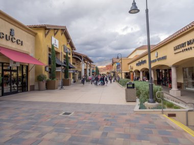 Çöl Hills Premium Outlet Alışveriş Merkezi