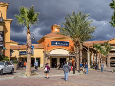 Çöl Hills Premium Outlet Alışveriş Merkezi